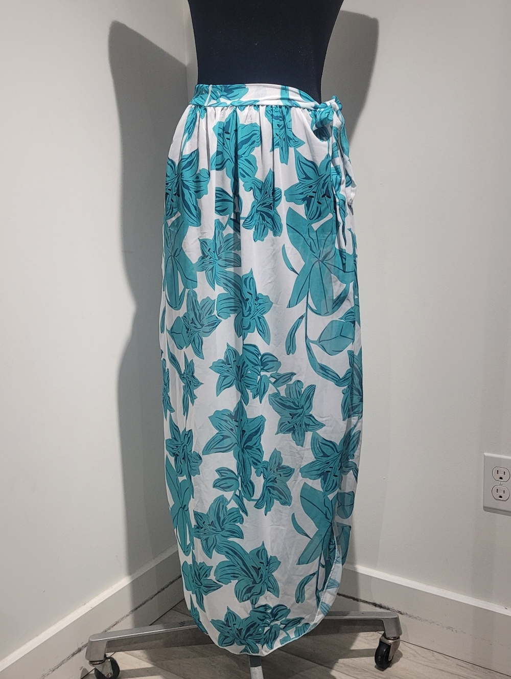 Women's Sheer Floral Tie-Waist Full-Length Beach Cover-up Sarong Large Turquoise